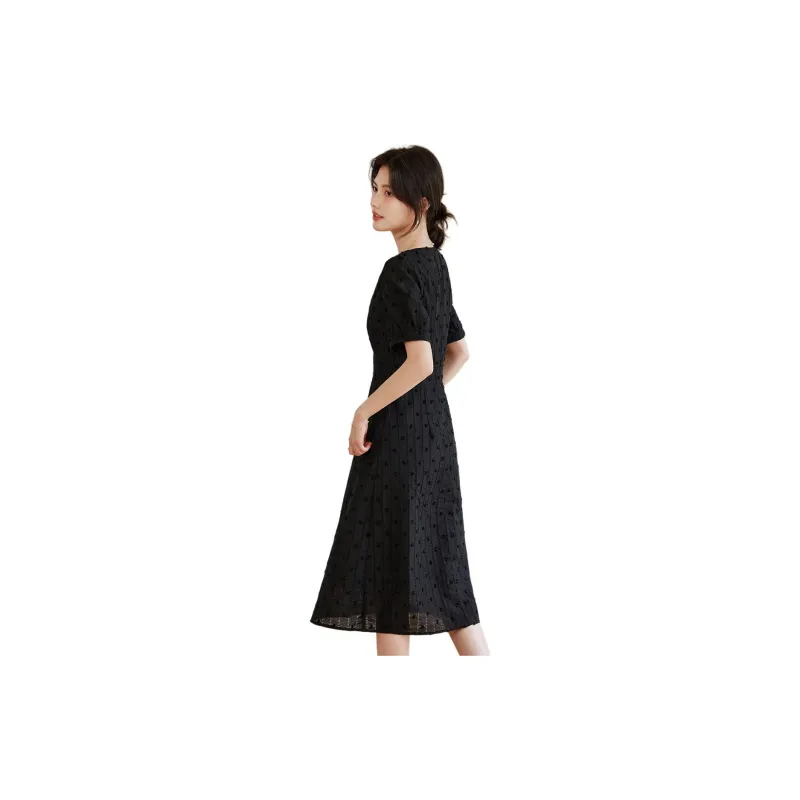 Still Quiet Short Sleeved Dresses Women's Black-1