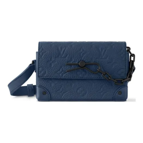 LOUIS VUITTON Steamer Wearable Wallet