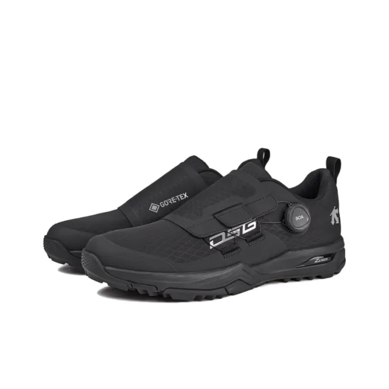 DESCENTE Enerzite Slip Resistant, Waterproof, And Breathable Low Top Golf Shoes Men's Black-2