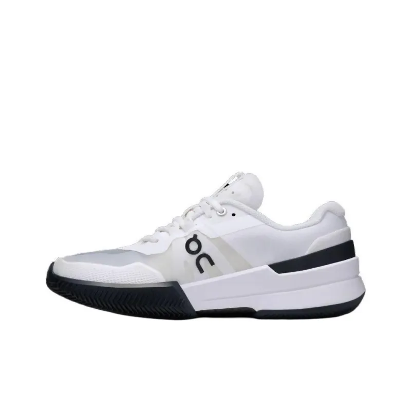 On The Roger Pro 2 Clay White Black Women's-0
