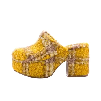 Larroude Rubber Sole Slip-Resistant Closed Toe Slippers 9cm Women's Yellow