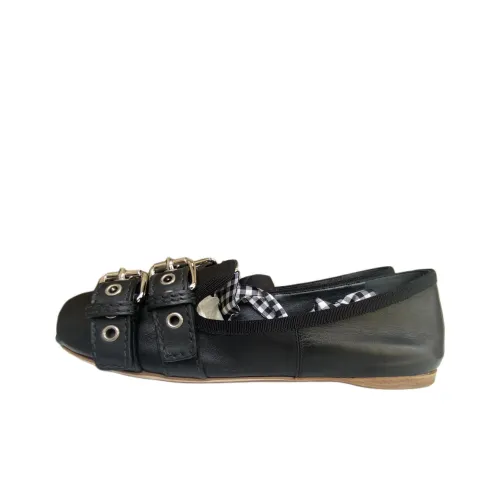 MIU MIU Women's Casual Shoes Women's Black