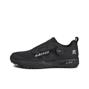 DESCENTE Enerzite Slip Resistant, Waterproof, And Breathable Low Top Golf Shoes Men's Black