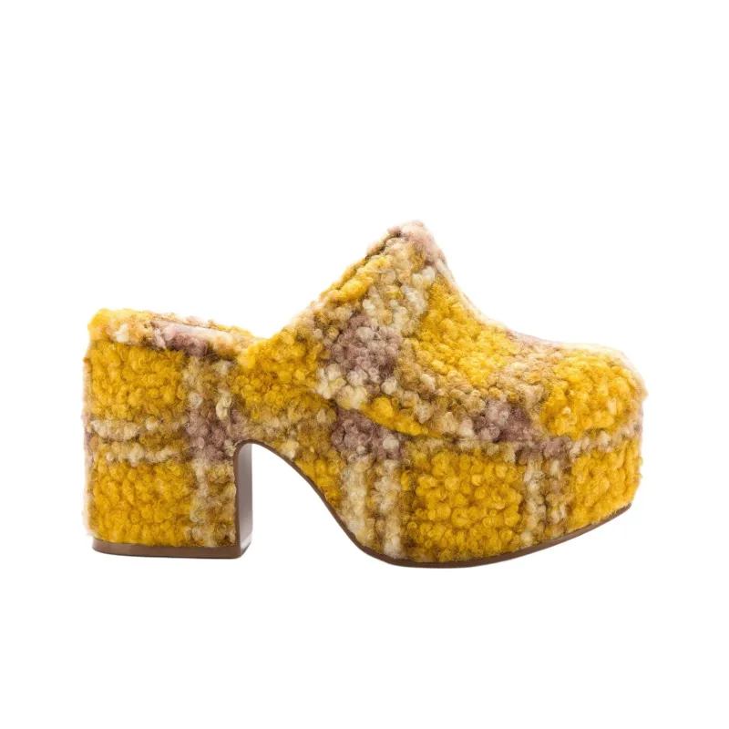 Larroude Rubber Sole Slip-Resistant Closed Toe Slippers 9cm Women's Yellow-1