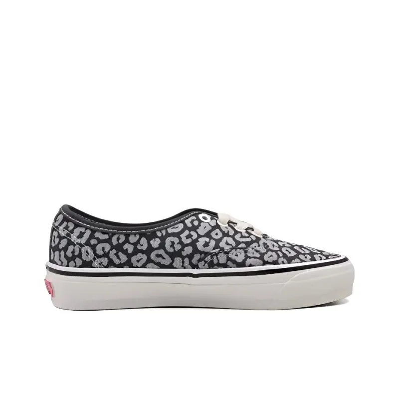 Vans Mte Authentic Reissue 44 'Black White'-1