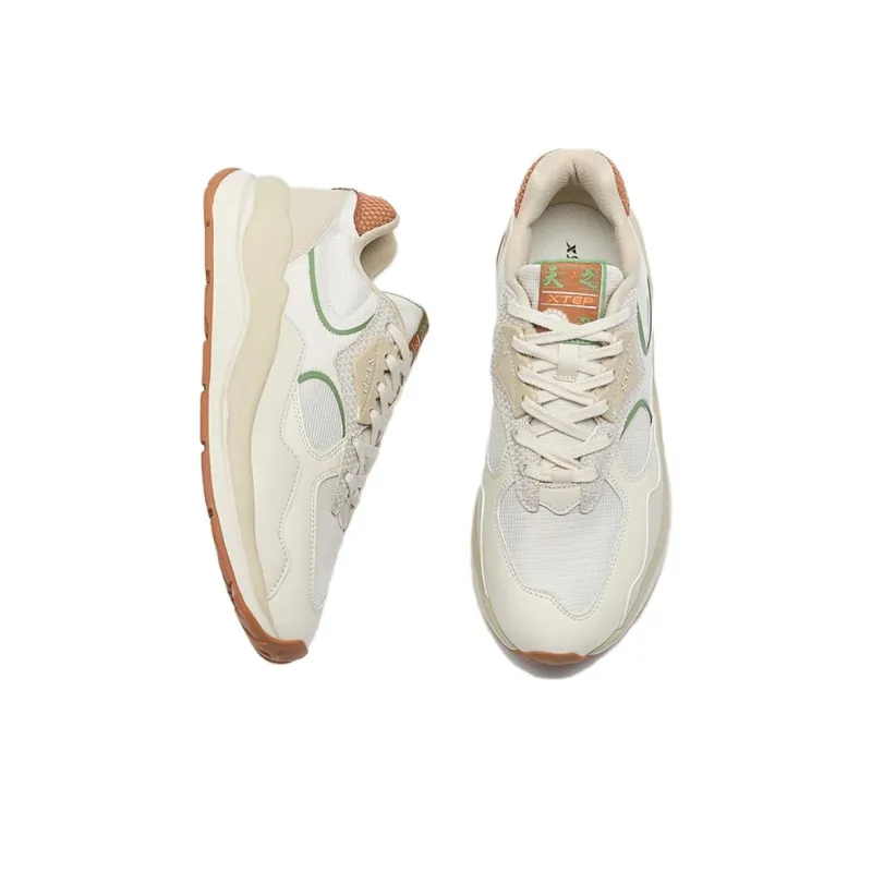 XTEP Lightyear Wear resistant And Lightweight Low Top Casual Shoes Men's Beige Green-3