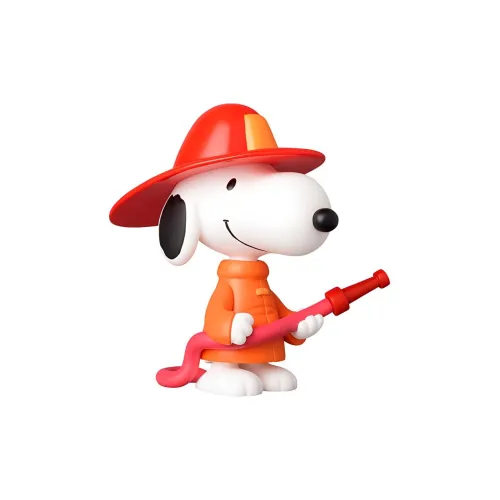 Medicom Toy Snoopy Firefighter Scale Figures 7.2cm