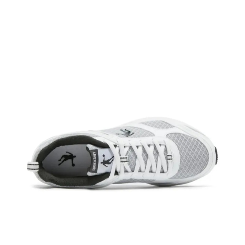 QIAODAN Abrasion Resistant Low Top Running Shoes Men's White Black-3