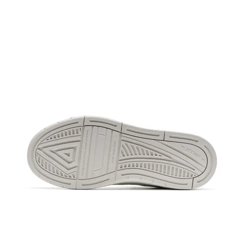 XTEP Lightweight Coverage Low Top Skateboard Shoes Women's Dove Gray/Sail White-6