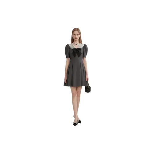 Caroline Short-Sleeved Dresses Women's Gray