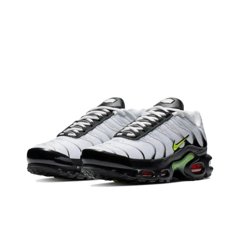Nike Air Max Plus Retro Future-3
