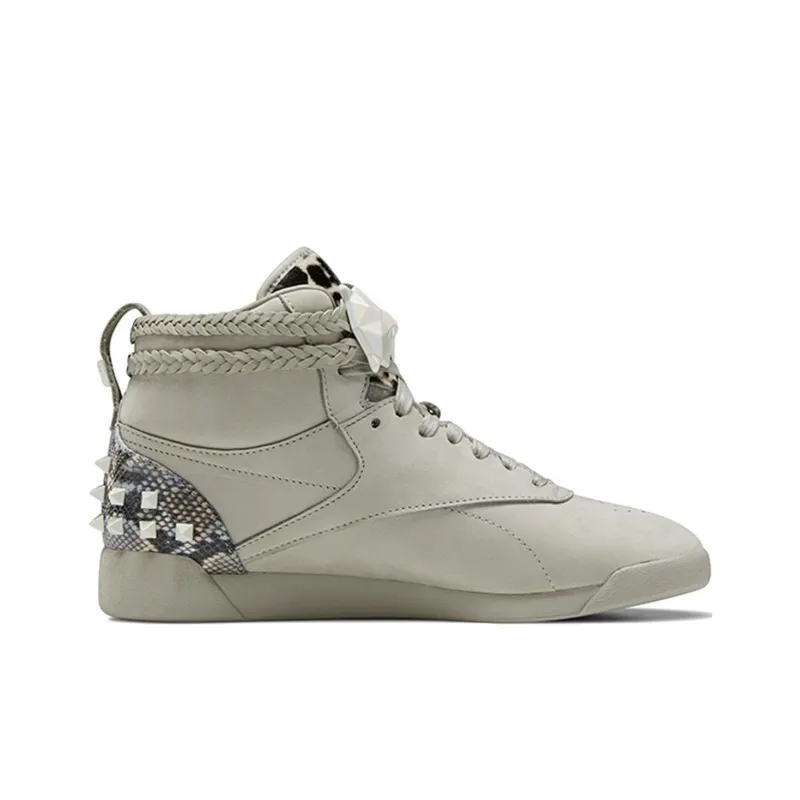 Reebok Freestyle Hi Dc Wonder Woman Grey Women's-1