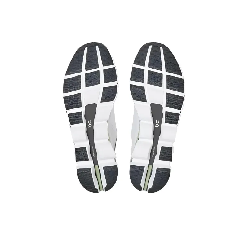 On Running Cloudboom White Black-4