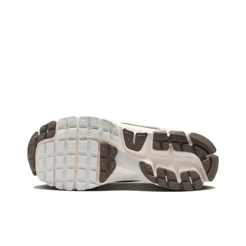 Nike Zoom Vomero 5 Light Bone Ironstone Women's-4
