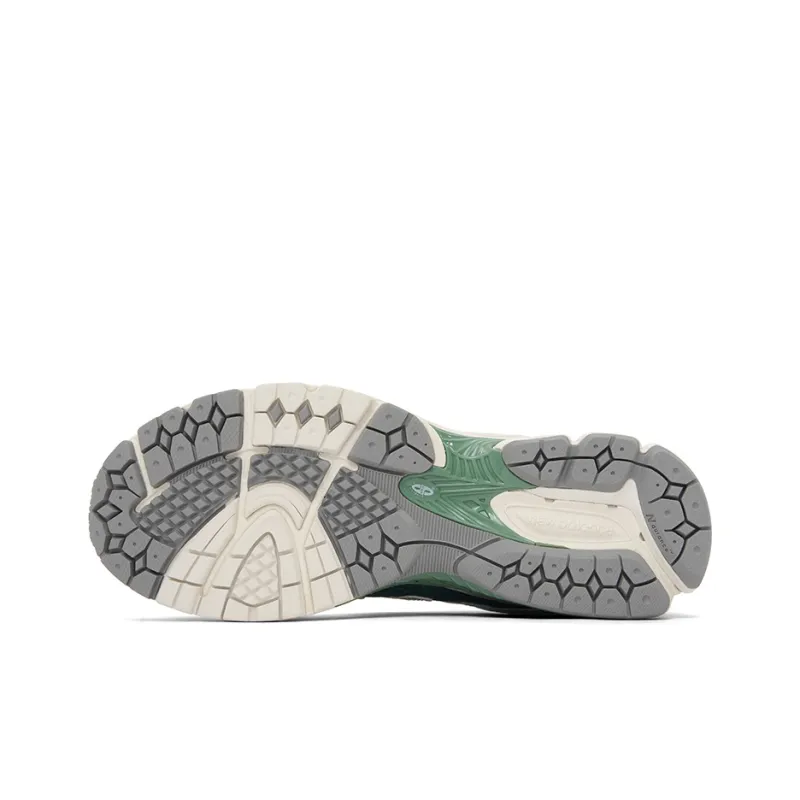 New Balance 860 V2 Mallard Green-6