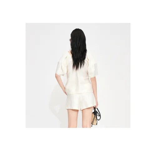 MO&CO T-Shirts Women's