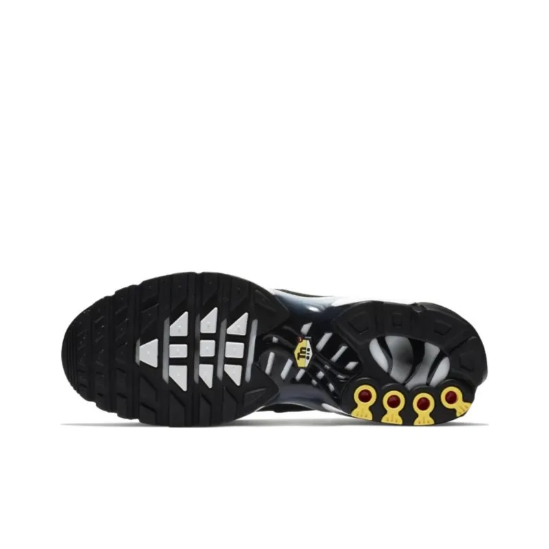 Nike Air Max Plus Shark Black-4