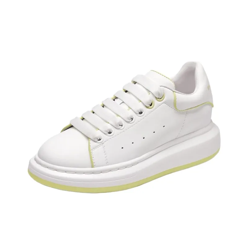 Kiss Kitty Breathable Height Increasing Low-Top Skateboard Shoes Women's White/Green-1