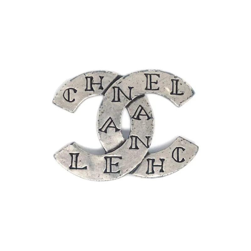 CHANEL 1999 Cc Logo engraved Brooch-0