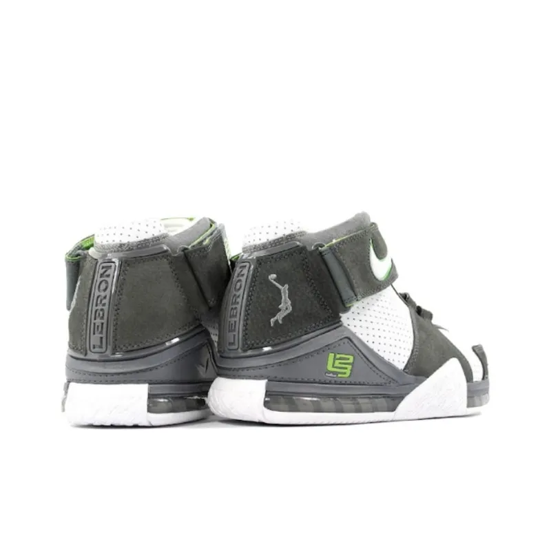 Nike LeBron Zoom 2 Dunkman-3