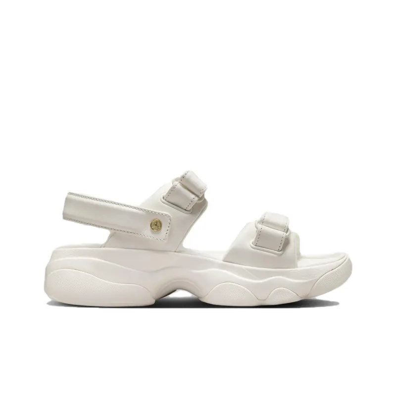 Jordan Deja Sail Metallic Gold Women's-1