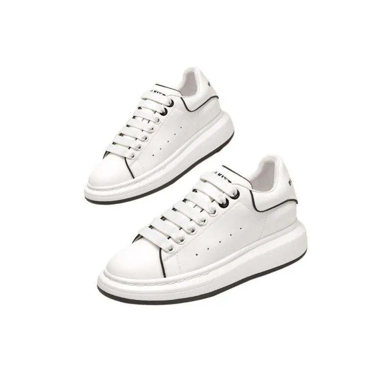 Kiss Kitty Breathable Height Increasing Low-Top Skateboard Shoes Women's White/Black-3