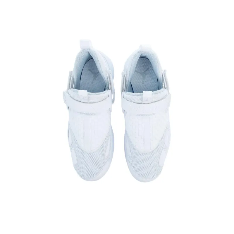 Jordan Trunner Lx Triple White-3