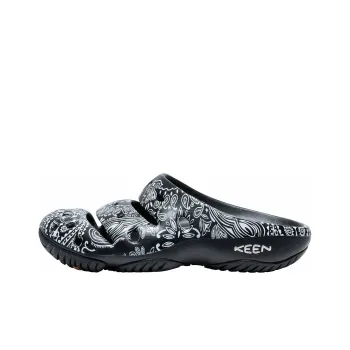 KEEN Yogui Artsfull Slip Resistant River Trekking Shoes Men's Black