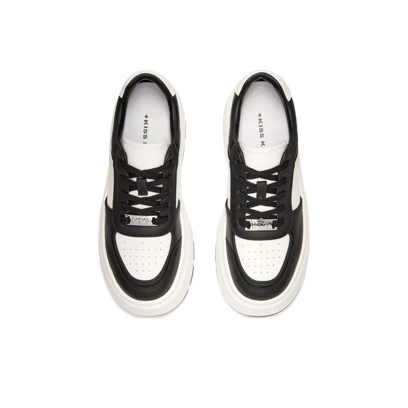 Kiss Kitty Lightweight Breathable Height Increasing Low-Top Skateboard Shoes Women's Black/White-3