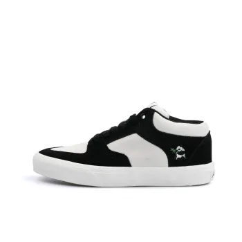 GOLUCK Coverage Thermal Slip Resistant Cushioning Abrasion Resistant Mid Top Skateboard Shoes Unisex