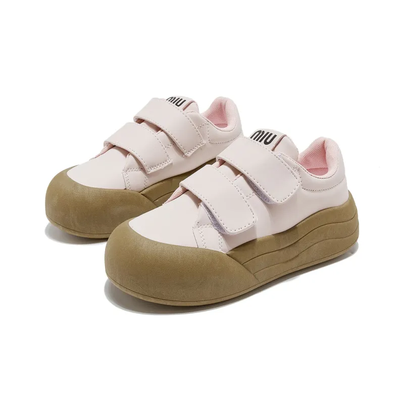 Little Red Man Low Top Skateboard Shoes Women's-1
