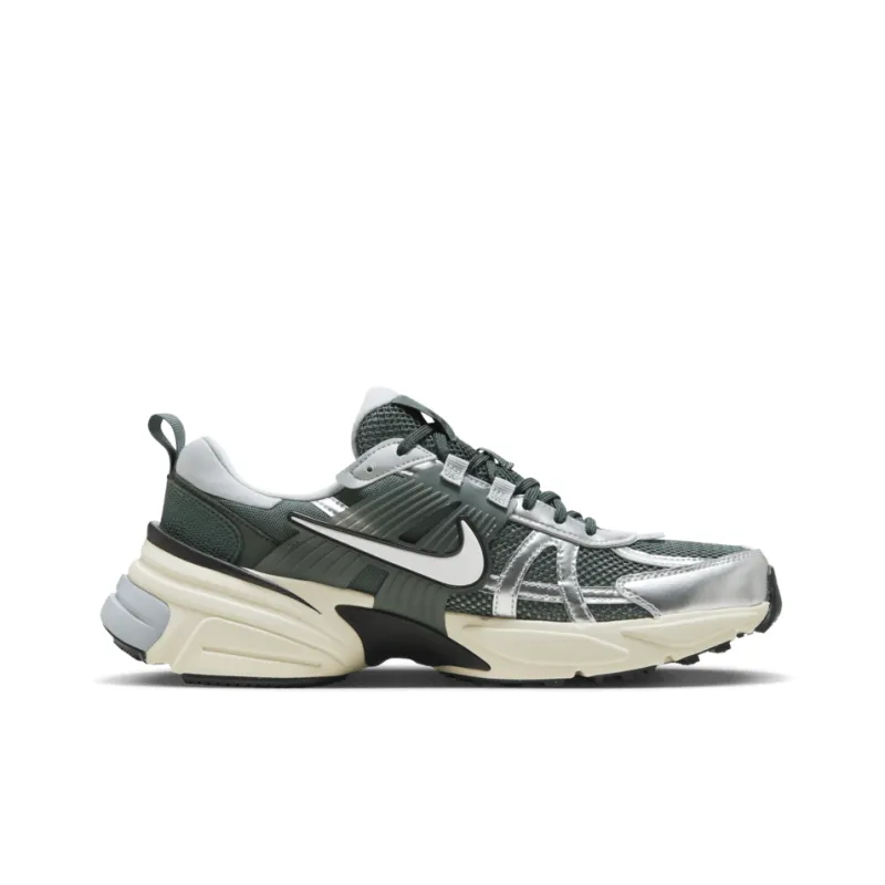 Nike V2K Run Vintage Green-1