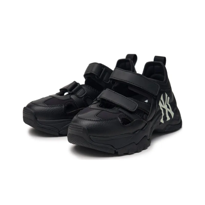 MLB New York Yankees Abrasion Resistant Low Top Casual Shoes Unisex Black-2