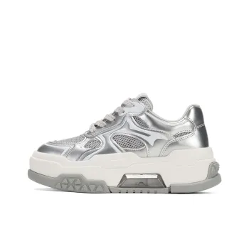GG CC Skateboard Shoes Women's Low Top Silver/White