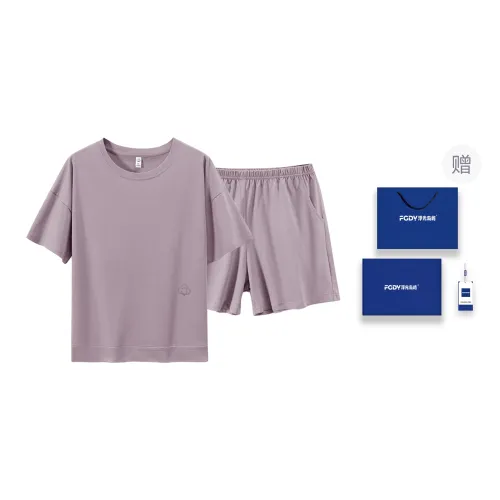 Floating Light Islands Pajama Set Women's Light Purple