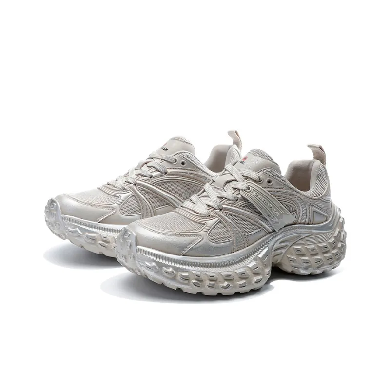 Airwalk Chunky Sneakers Men Low Top Ecru/Black-9