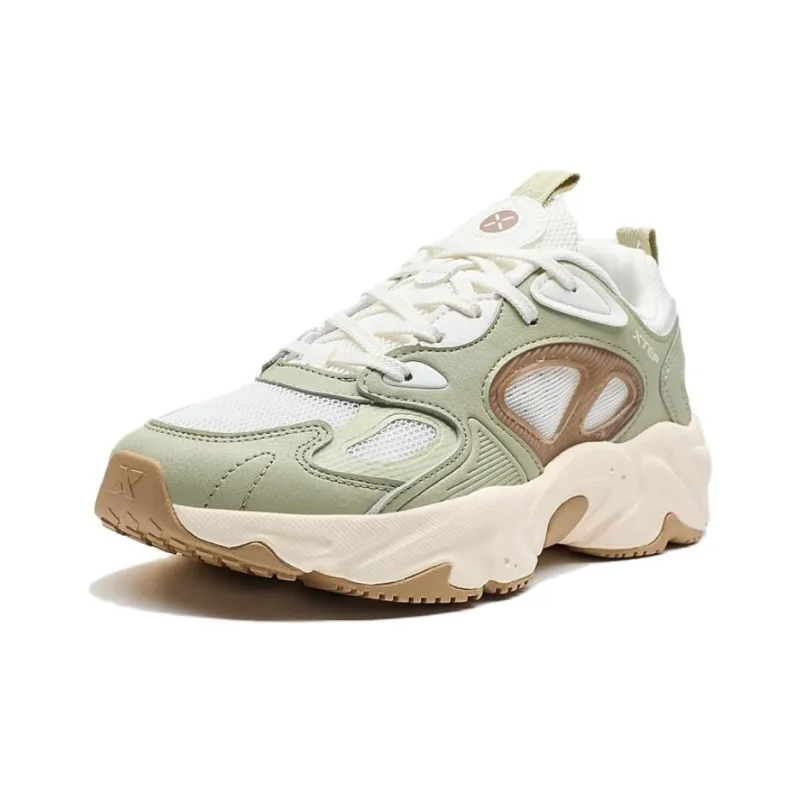XTEP Star Trail SE Abrasion Resistant Low Top Casual Shoes Women's Green White Brown-1