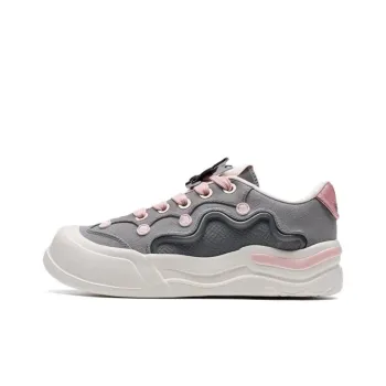 Sanrio x XTEP Slip Resistant Low Top Skateboard Shoes Women's White Gray Pink
