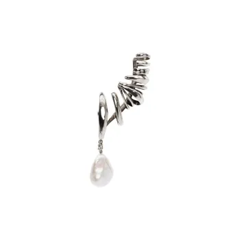 Alexander McQueen Baroque Pearl Graduated Ear Cuff