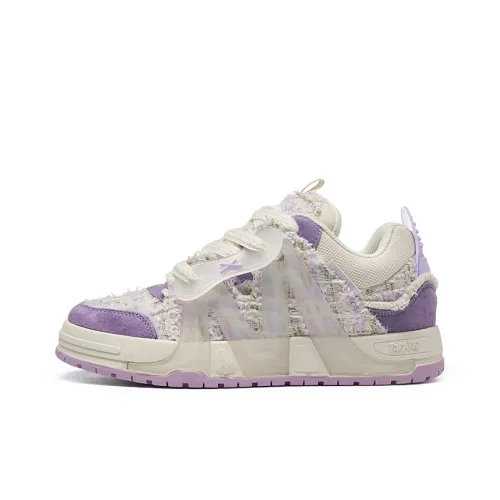 TOFAVE Low-Top Skateboard Shoes Women's Light Purple Chanel-Inspired