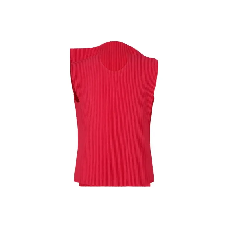 Homme Plissé Issey Miyake T-Shirt Men's Cherry Red-1