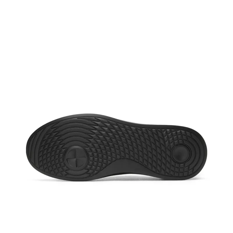 CROWN Skateboard Shoes Men's One Yard Larger-9