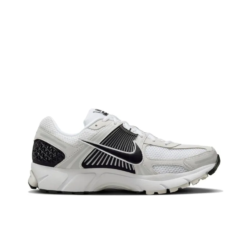 Nike Zoom Vomero 5 White Black-1