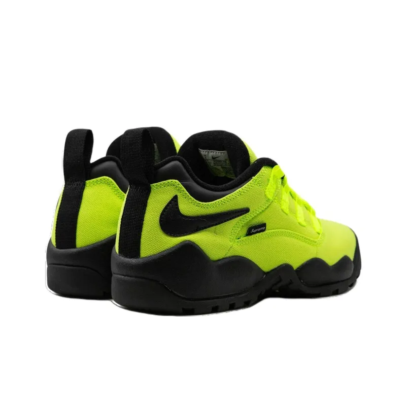 Nike SB Darwin Low Supreme Volt-3