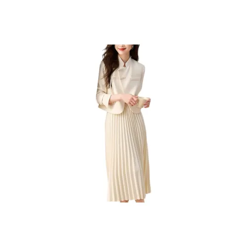 Mo Han Yi Mei Two Piece Skirt Sets Women's Off White