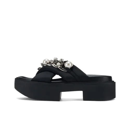 GG CC Slip Resistant Abrasion Resistant Sandals Women's Black