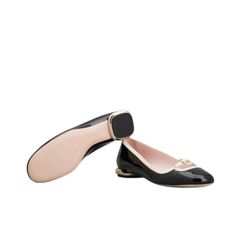 Roger Vivier Buckled Round Toe Slip On Flat Shoes Women's-6