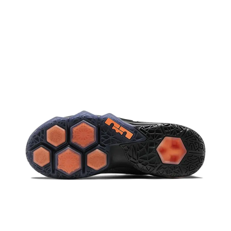 Nike Air Max 95 LeBron 12 Low-4