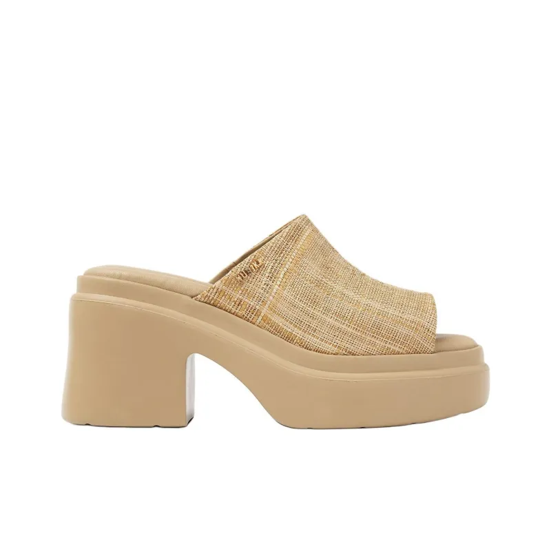 NUBIKK Venga Slides-1