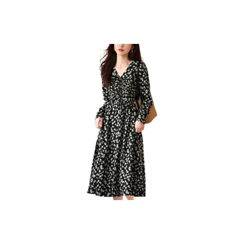 XWI Long-Sleeved Dresses Women's Black Base With Beige Flowers